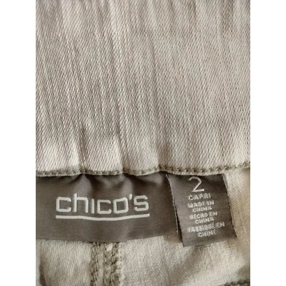Chico's Plus Size Pull On Capris - Picture 4 of 8